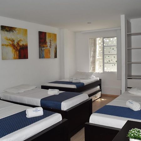 קאלי Hotel Travelers Sport מראה חיצוני תמונה