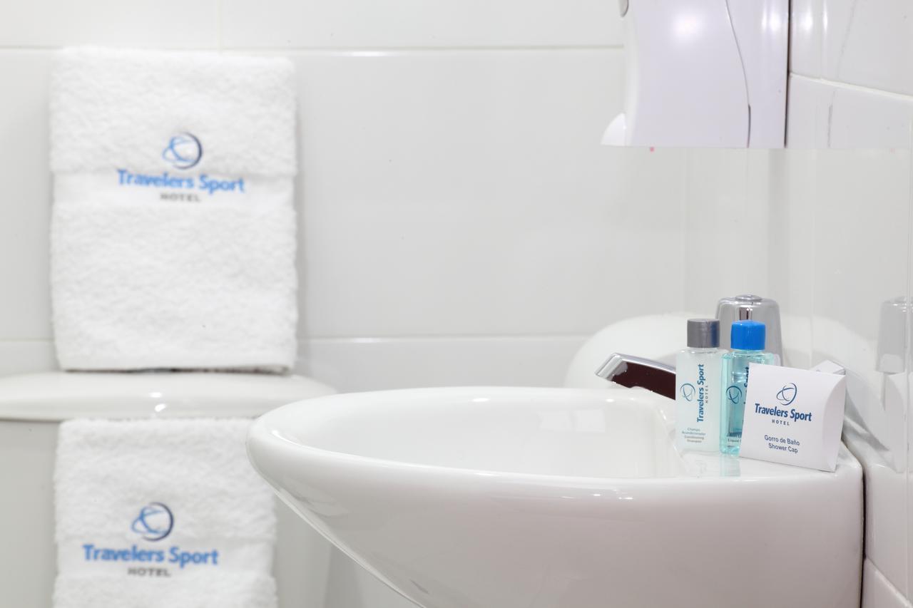 קאלי Hotel Travelers Sport מראה חיצוני תמונה